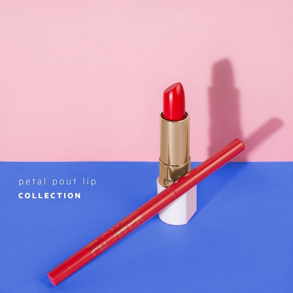 Flower Beauty Petal Pout Lip Liner in Cherry - Picture 11 of 15